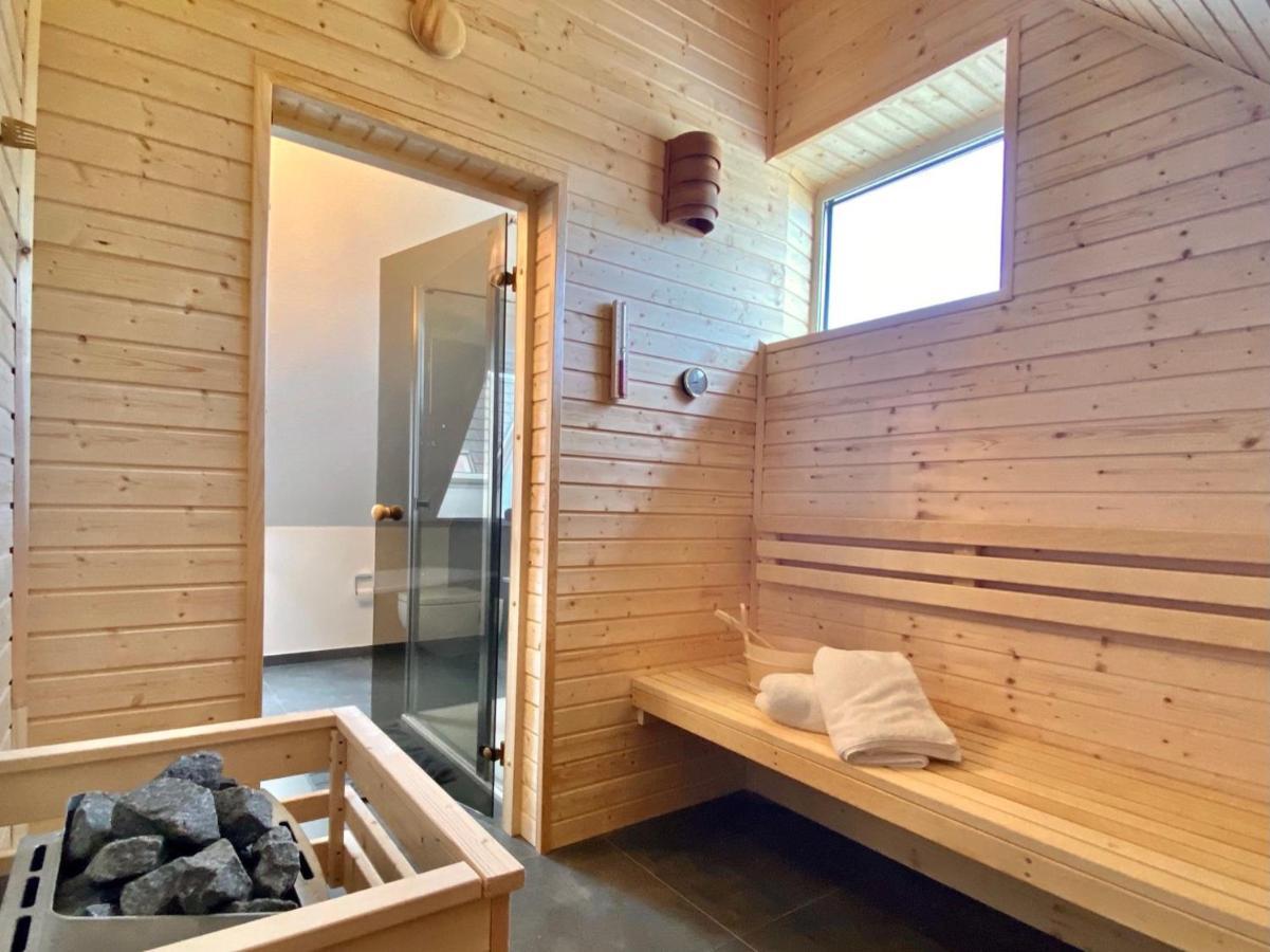 Ferienhaus Moin. Am Harkebruegger See Mit Sauna Barssel  Exteriör bild