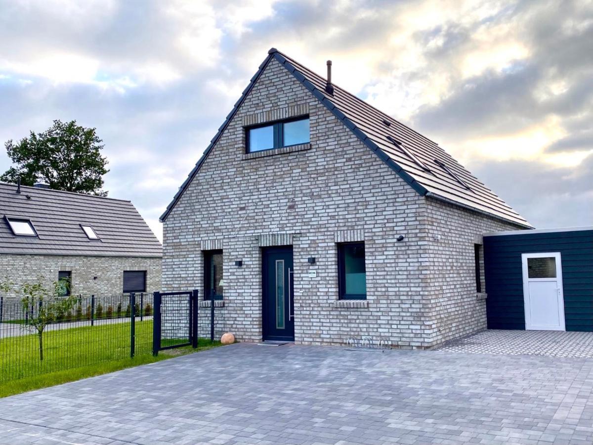 Ferienhaus Moin. Am Harkebruegger See Mit Sauna Barssel  Exteriör bild